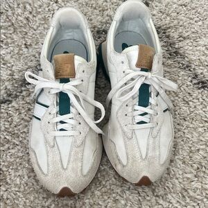 New Balance White and Teal Women’s Sneakers